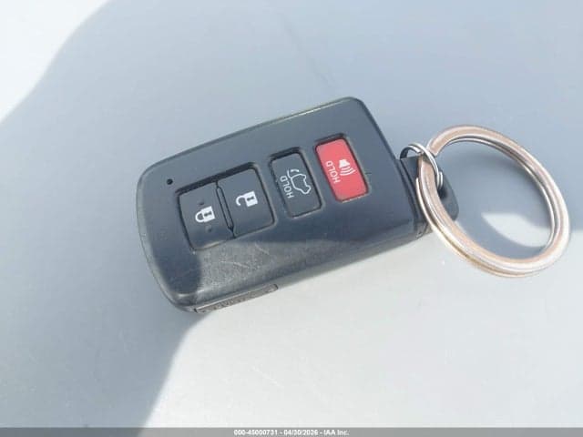 2019 TOYOTA HIGHLANDER SE 11
