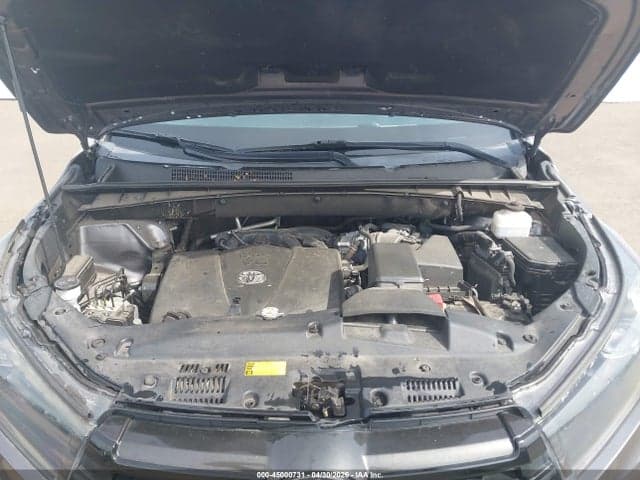 2019 TOYOTA HIGHLANDER SE 10