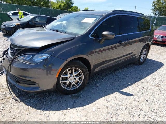2020 CHRYSLER VOYAGER LXI 2