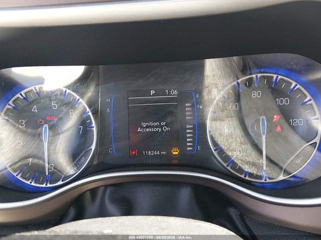 2020 CHRYSLER VOYAGER LXI 7