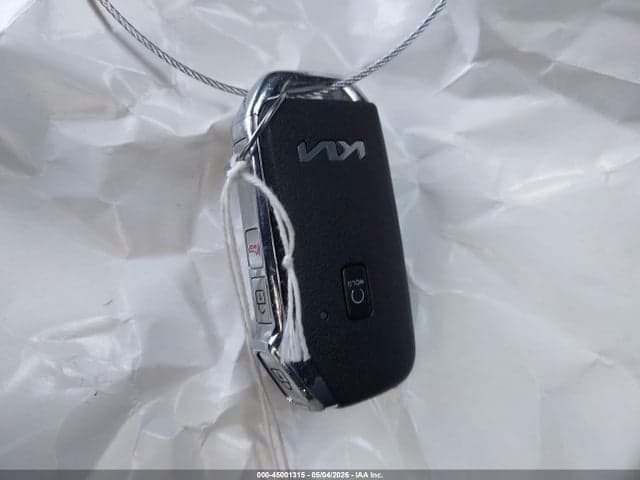 2024 KIA SELTOS EX 11