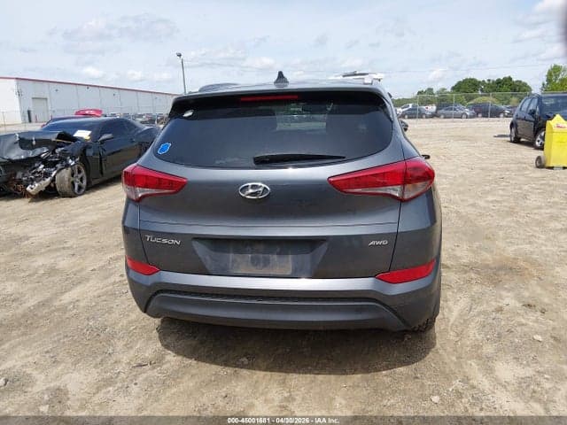 2017 HYUNDAI TUCSON SE PLUS 16