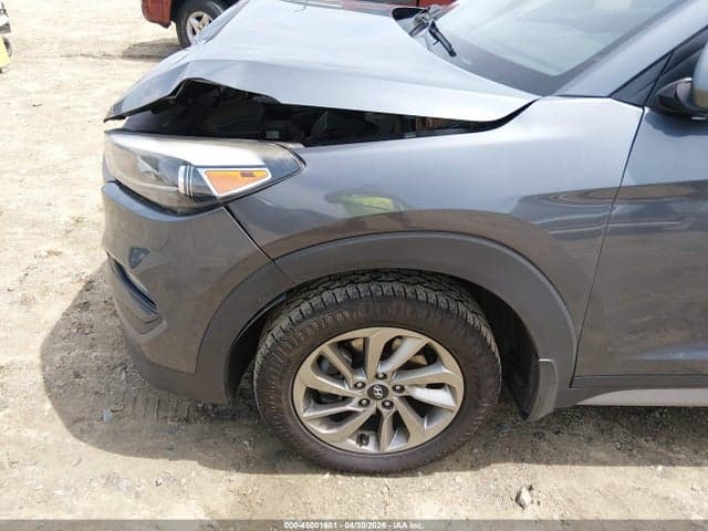 2017 HYUNDAI TUCSON SE PLUS 18