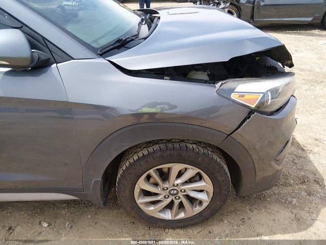 2017 HYUNDAI TUCSON SE PLUS 19