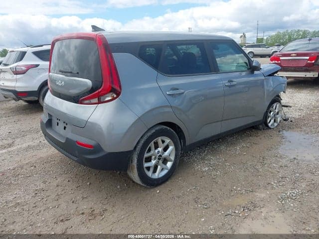 2022 KIA SOUL S 4