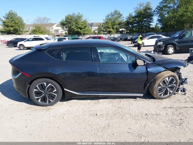 2022 KIA EV6 WIND 14