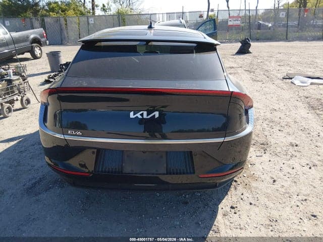 2022 KIA EV6 WIND 17