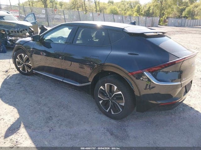 2022 KIA EV6 WIND 3