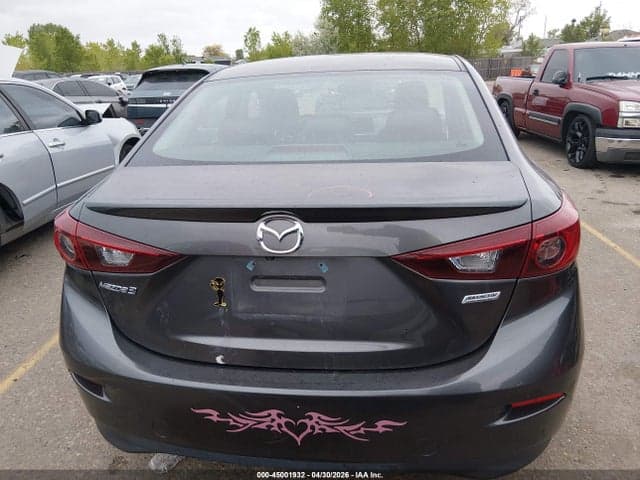2018 MAZDA MAZDA3 TOURING 17