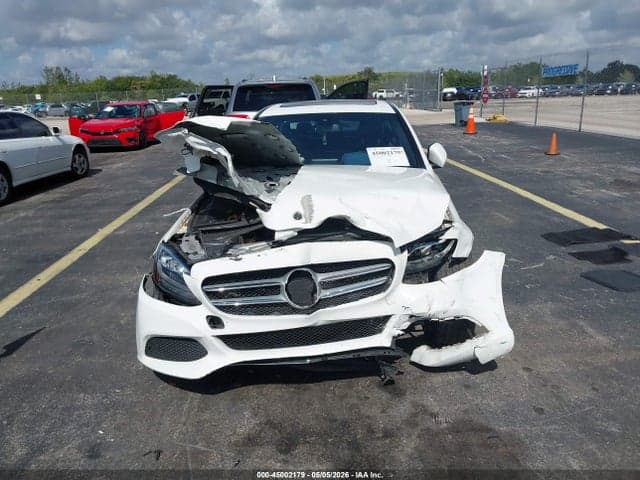 2018 MERCEDES-BENZ C 300 12