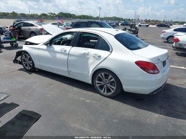 2018 MERCEDES-BENZ C 300 3