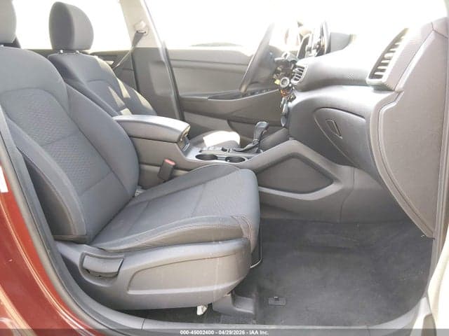 2020 HYUNDAI TUCSON SE 5