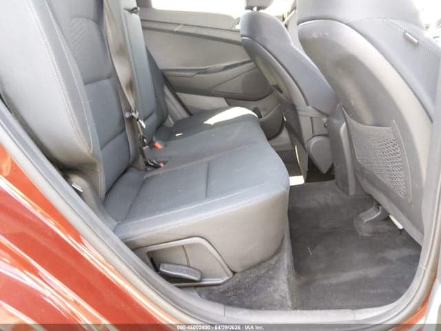 2020 HYUNDAI TUCSON SE 8