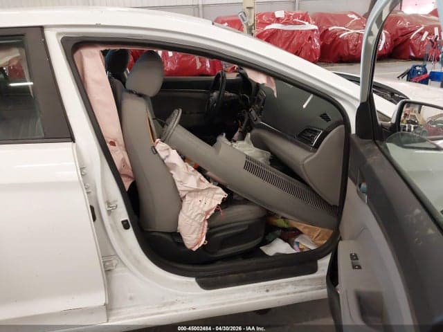 2017 HYUNDAI ELANTRA SE 5