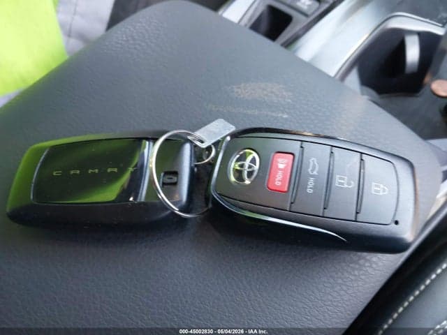 2025 TOYOTA CAMRY SE 11