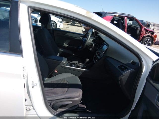 2018 HYUNDAI SONATA SE 5