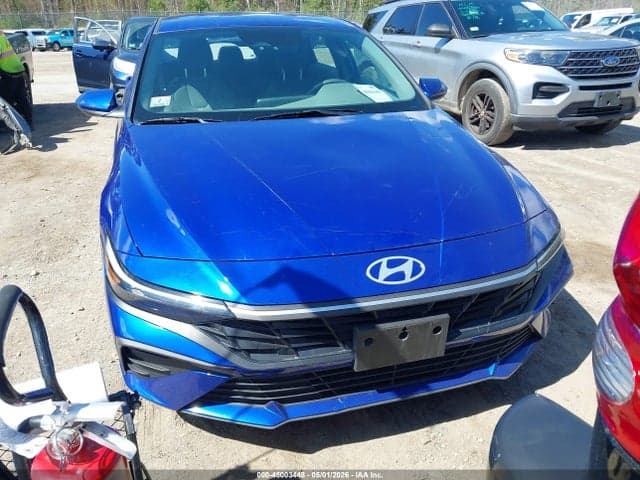 2024 HYUNDAI ELANTRA SE 12