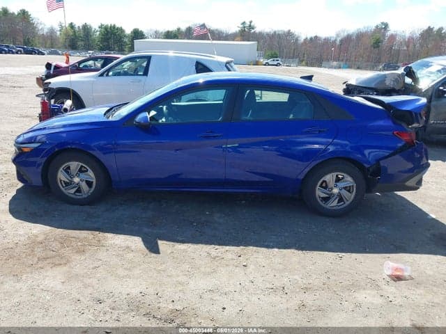 2024 HYUNDAI ELANTRA SE 14