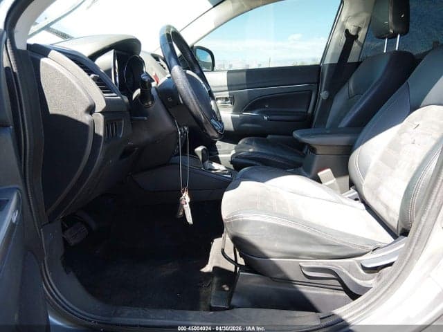 2018 MITSUBISHI OUTLANDER SPORT 2.4 SE 5
