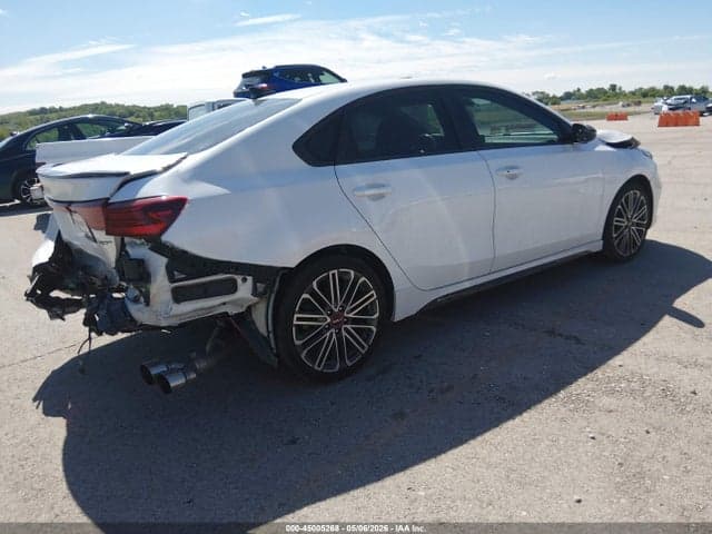 2022 KIA FORTE GT 4