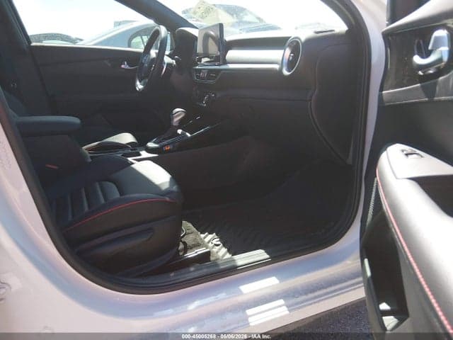 2022 KIA FORTE GT 5