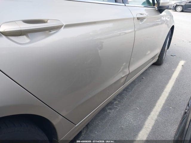 2019 FORD FUSION SE 17