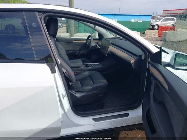 2025 TESLA MODEL Y LONG RANGE DUAL MOTOR REAR-WHEEL DRIVE 5