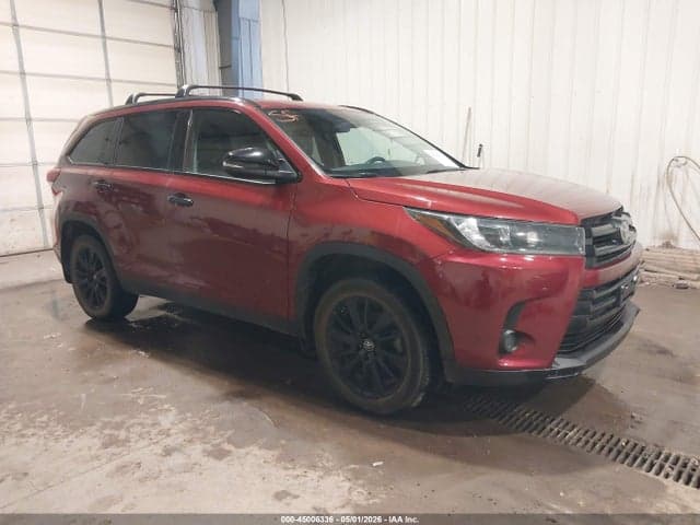 2019 TOYOTA HIGHLANDER SE 1