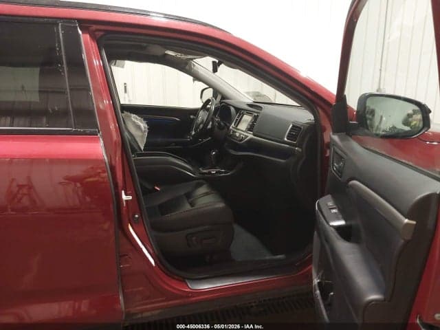 2019 TOYOTA HIGHLANDER SE 5