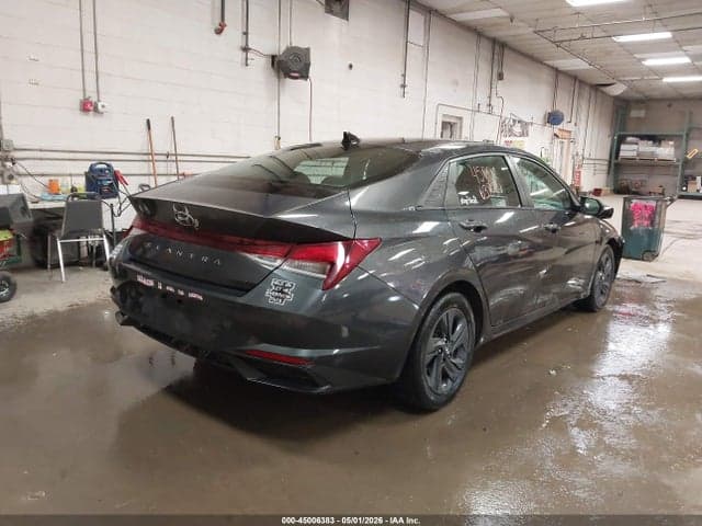 2021 HYUNDAI ELANTRA SEL 4
