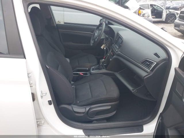 2018 HYUNDAI ELANTRA SEL 5