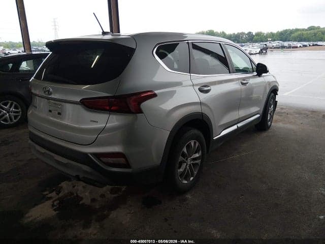2019 HYUNDAI SANTA FE SE 4