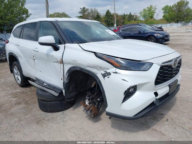 2023 TOYOTA HIGHLANDER LE 1