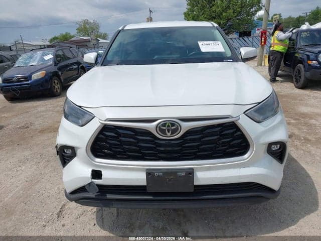 2023 TOYOTA HIGHLANDER LE 11