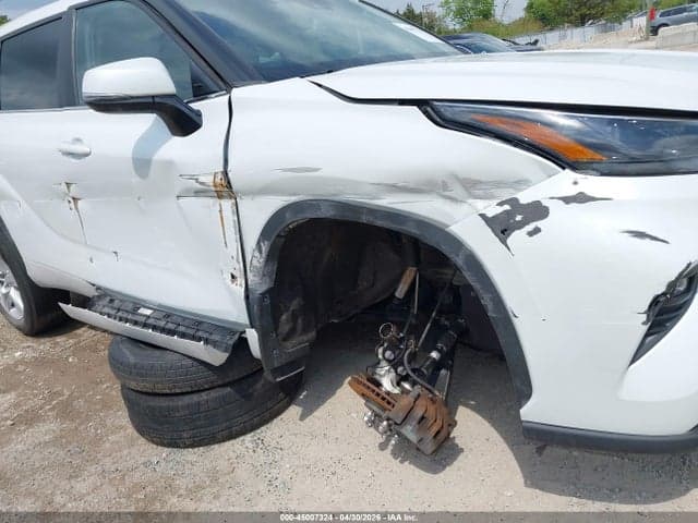 2023 TOYOTA HIGHLANDER LE 6
