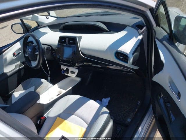 2017 TOYOTA PRIUS PRIME PLUS 5