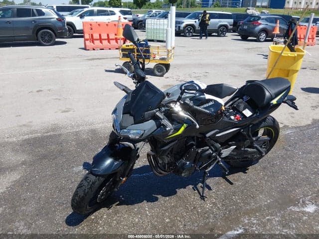 2024 KAWASAKI ER650 P 2