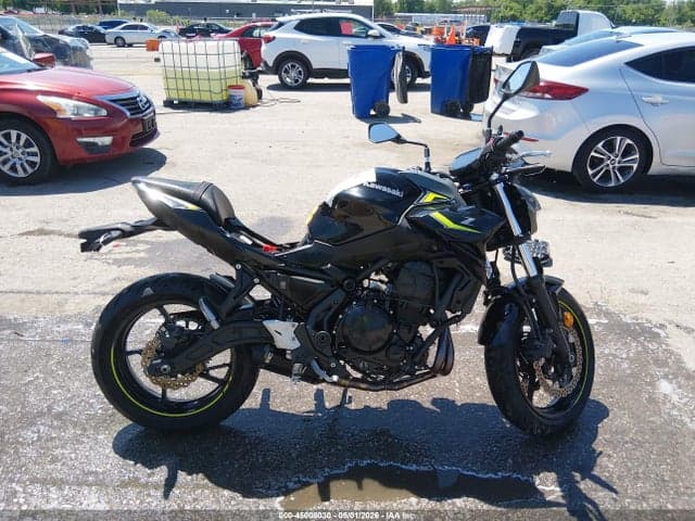 2024 KAWASAKI ER650 P 12