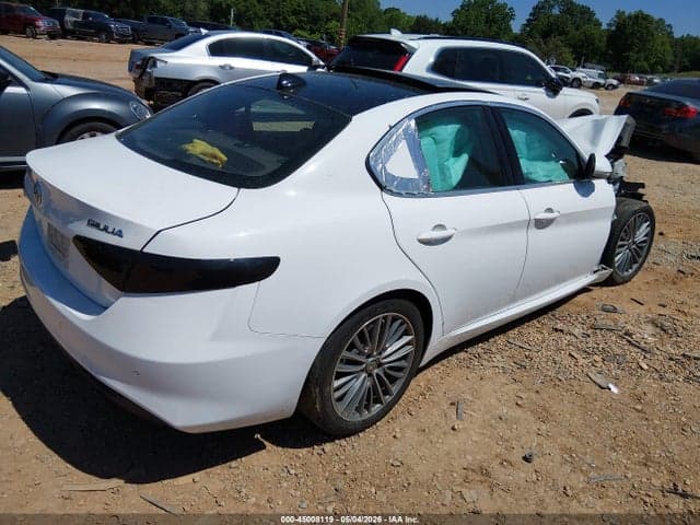 2019 ALFA ROMEO GIULIA TI LUSSO AWD 4