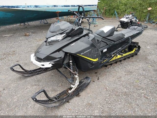 2022 SKI-DOO SUMMIT 850 E-TEC 2