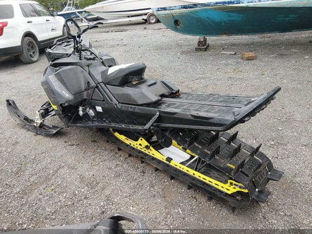 2022 SKI-DOO SUMMIT 850 E-TEC 3