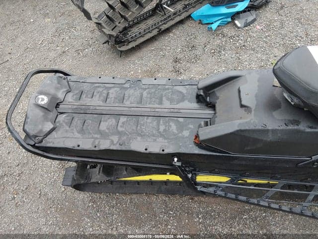 2022 SKI-DOO SUMMIT 850 E-TEC 8