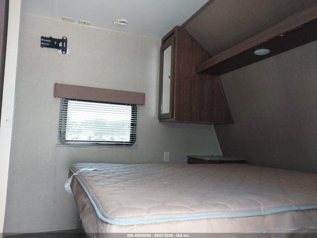 2017 COLEMAN LANTERN 270RL TRAVEL TRAILER 14