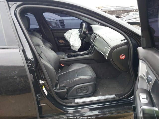 2015 JAGUAR XF 3.0 5