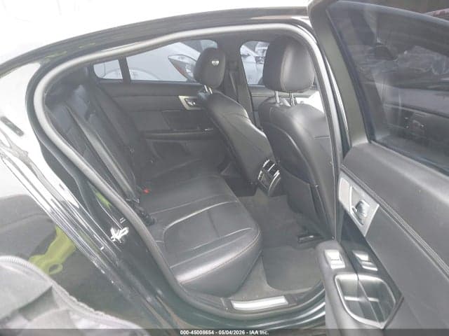 2015 JAGUAR XF 3.0 8