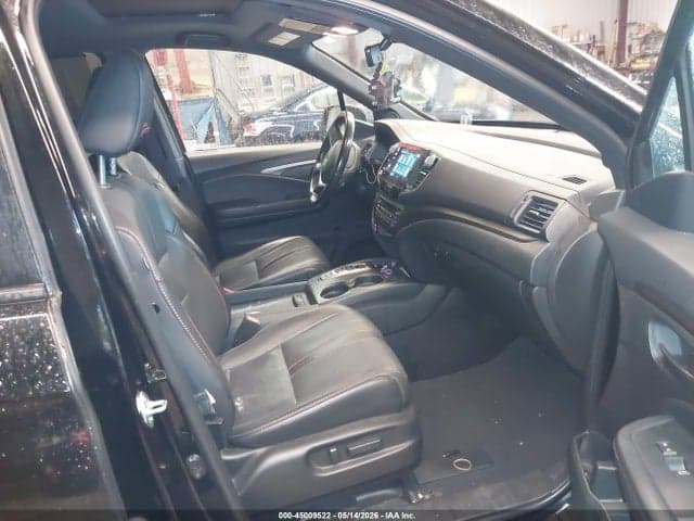 2022 HONDA PILOT AWD TRAILSPORT 5