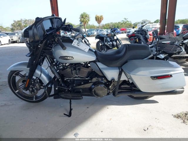 2024 HARLEY-DAVIDSON FLHX 13
