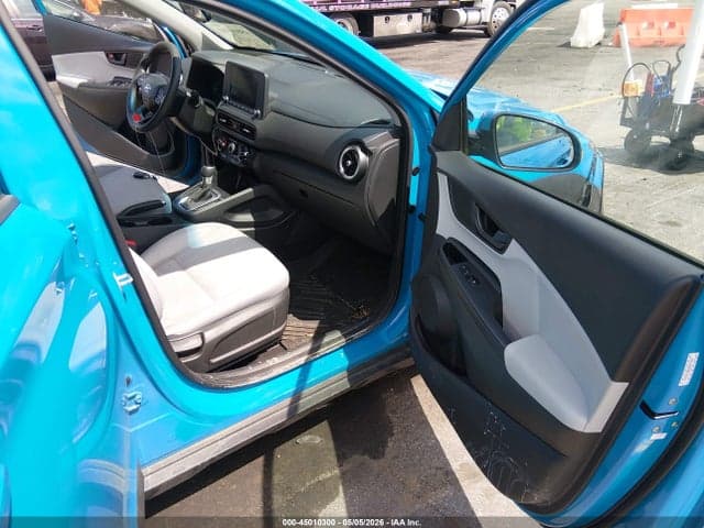 2022 HYUNDAI KONA SEL 5
