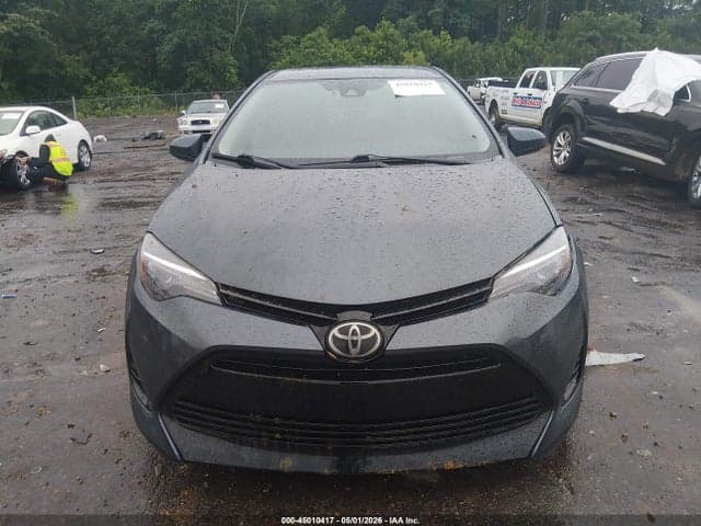 2018 TOYOTA COROLLA LE 13