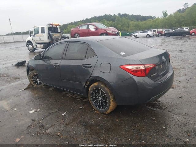 2018 TOYOTA COROLLA LE 3